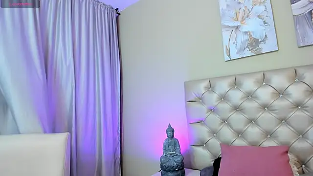 sophiia grey 1 online show from 19, 2, 2025