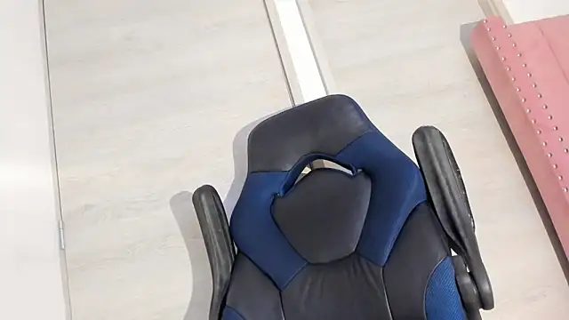 Snapshot of Madi_hotgod chatting on 8, 1, 2025 Madi hotgod online show from 8, 1, 2025