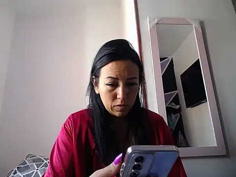 Snapshot of Laura_martin_ chatting on 21, 11, 2025 Laura martin online show from 21, 11, 2025