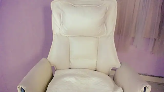   18Angel   online show from 13, 11, 2025