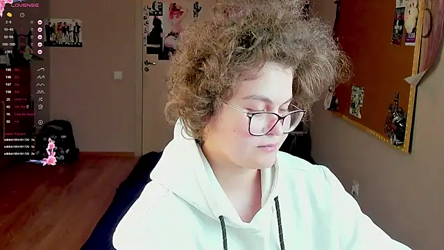 Snapshot of Sashy_Way chatting on 19, 12, 2024 Sashy Way online show from 19, 12, 2024