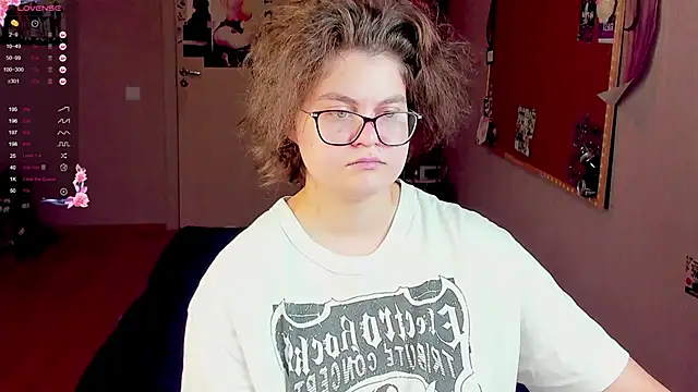 Snapshot of Sashy_Way chatting on 12, 1, 2025 Sashy Way online show from 12, 1, 2025