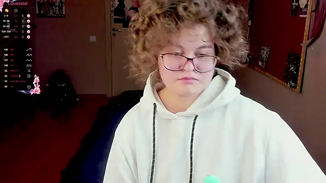 Snapshot of Sashy_Way chatting on 28, 1, 2025 Sashy Way online show from 28, 1, 2025