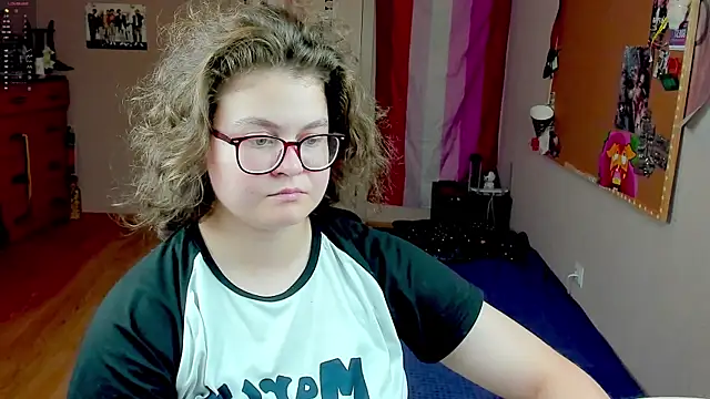 Snapshot of Sashy_Way chatting on 8, 9, 2025 Sashy Way online show from 8, 9, 2025