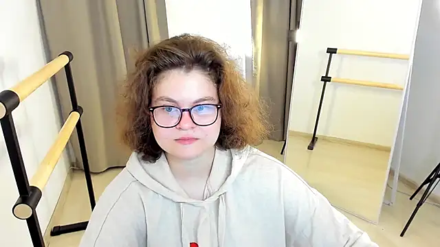 Snapshot of Sashy_Way chatting on 17, 9, 2025 Sashy Way online show from 17, 9, 2025