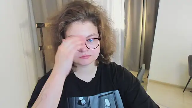 Snapshot of Sashy_Way chatting on 18, 9, 2025 Sashy Way online show from 18, 9, 2025