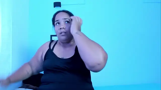 Mariana villa13 online show from 11, 3, 2025