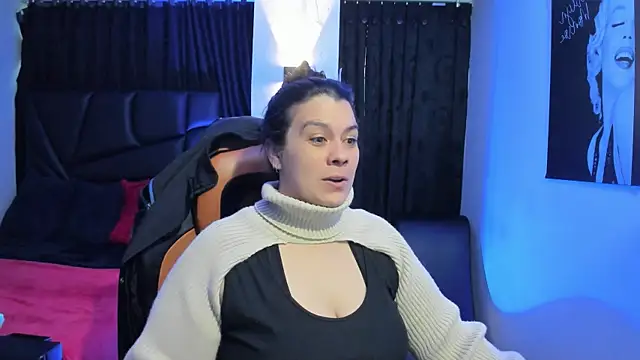 martina foxy  online show from 29, 1, 2025