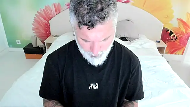 Snapshot of BlowMyXXL chatting on 16, 11, 2025 BlowMyXXL online show from 16, 11, 2025