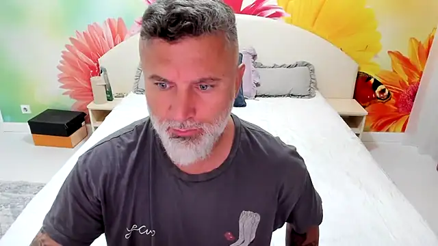 Snapshot of BlowMyXXL chatting on 18, 11, 2025 BlowMyXXL online show from 18, 11, 2025