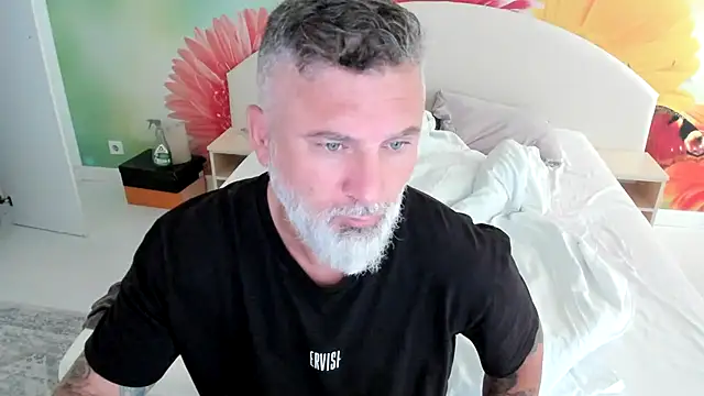 Snapshot of BlowMyXXL chatting on 21, 11, 2025 BlowMyXXL online show from 21, 11, 2025