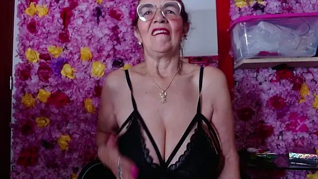 agatha ross26 online show from 12, 1, 2025