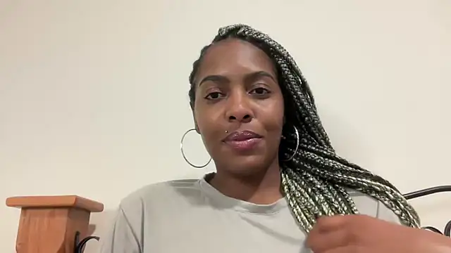 Snapshot of marisilva_br chatting on 20, 10, 2025 marisilva br online show from 20, 10, 2025