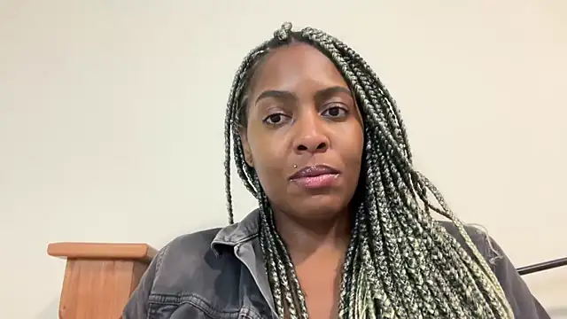 Snapshot of marisilva_br chatting on 20, 10, 2025 marisilva br online show from 20, 10, 2025