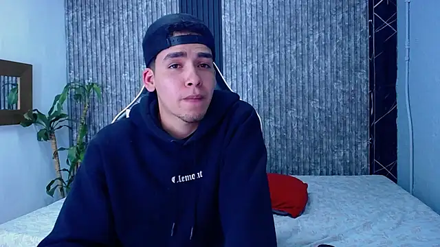 Mike 0233  online show from 18, 10, 2025