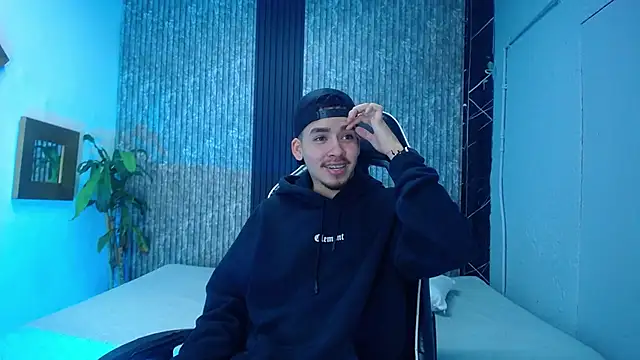 Mike 0233  online show from 4, 2, 2026