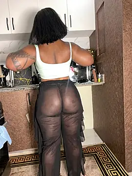 juicybatate online show from 28, 2, 2025