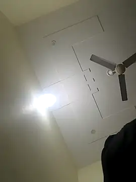 Snapshot of sri995955 chatting on 21, 12, 2024 sri995955 online show from 21, 12, 2024