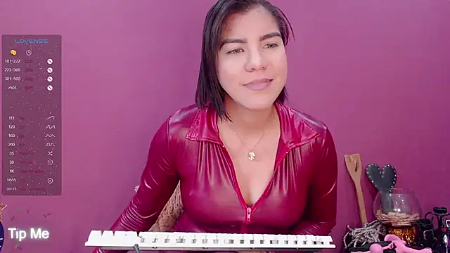 Karly Grey s online show from 12, 2, 2025