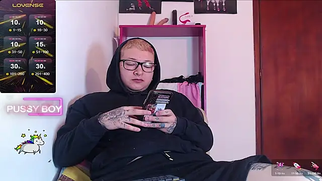 Snapshot of princeFtm chatting on 20, 1, 2025 princeFtm online show from 20, 1, 2025