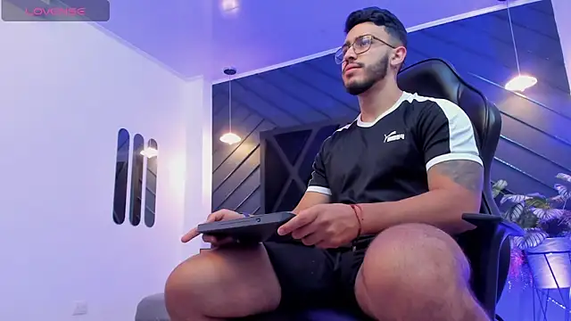 Liam Kleiin online show from 10, 10, 2025