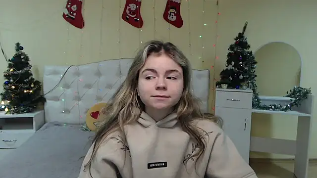TinaRedly online show from 5, 1, 2025