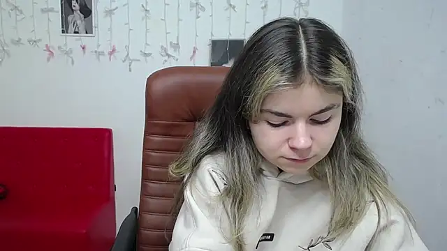 TinaRedly online show from 13, 1, 2026