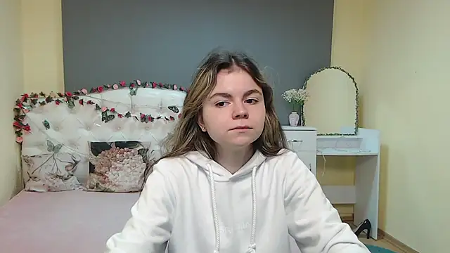 TinaRedly online show from 15, 3, 2026