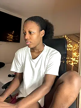 kellya  online show from 24, 10, 2025