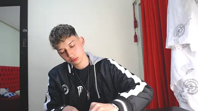  Thomas hot  online show from 1, 1, 2025