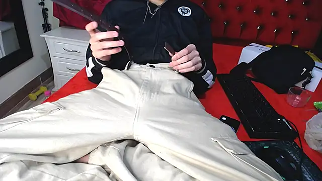  Thomas hot  online show from 18, 2, 2025