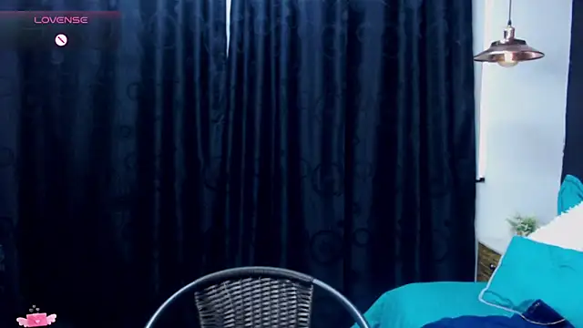 megan collins96 online show from 15, 12, 2024