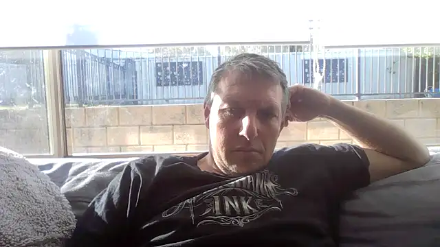 MrIsolated101 online show from 5, 10, 2025