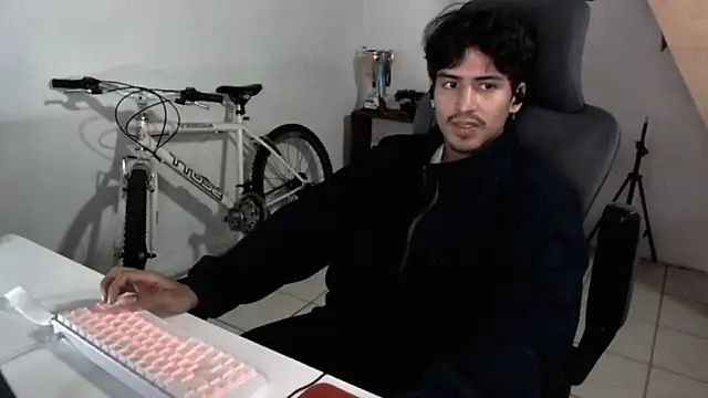 Thieves9 online show from 3, 10, 2025