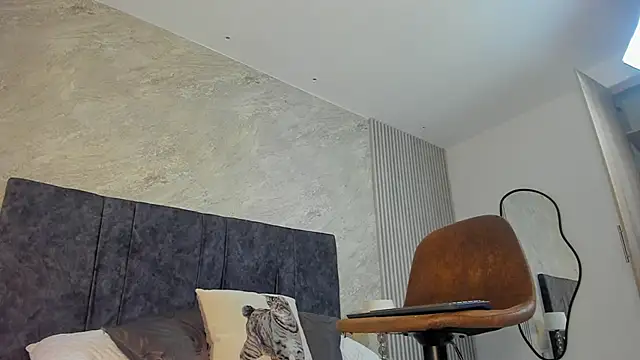 Snapshot of lola__sweetx chatting on 15, 10, 2025 lola sweetx online show from 15, 10, 2025