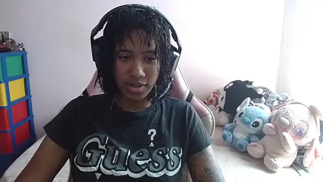 TiffanyRoouse online show from 28, 9, 2025