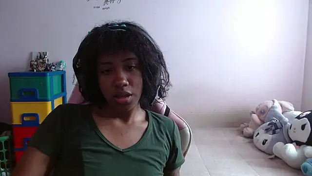 TiffanyRoouse online show from 18, 10, 2025