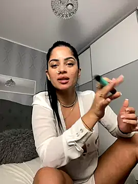 Snapshot of _adelle chatting on 5, 12, 2024 adelle online show from 5, 12, 2024