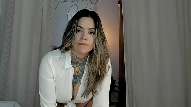 Snapshot of yandracelisofficial chatting on 28, 1, 2025 yandracelisofficial online show from 28, 1, 2025