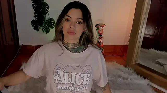 Snapshot of yandracelisofficial chatting on 26, 2, 2025 yandracelisofficial online show from 26, 2, 2025