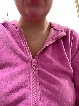 magical mia online show from 5, 12, 2025