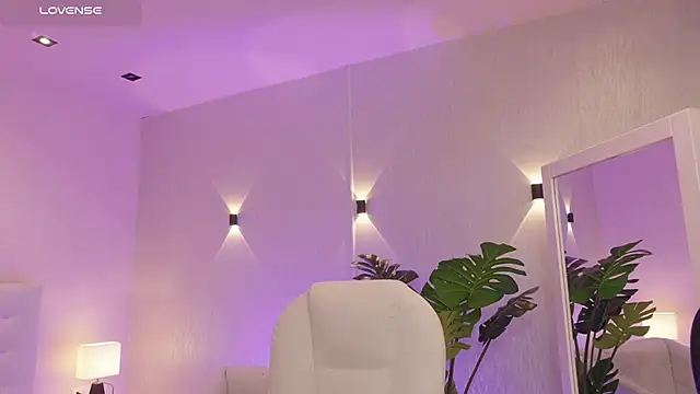 miagomezweb1 online show from 24, 10, 2025