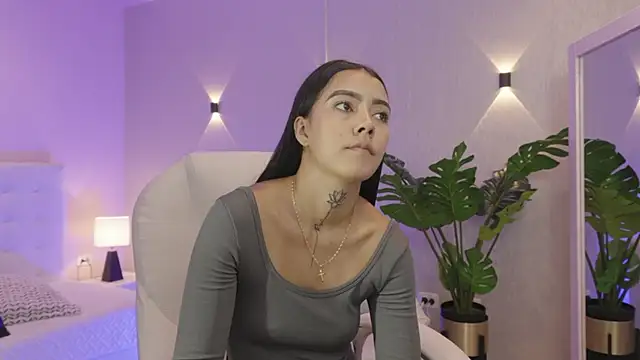 miagomezweb1 online show from 27, 11, 2025