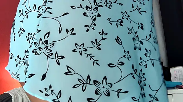 Snapshot of rosesdesiles chatting on 12, 2, 2025 rosesdesiles online show from 12, 2, 2025