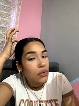 Snapshot of Alexsa_V chatting on 3, 10, 2025 Alexsa V online show from 3, 10, 2025