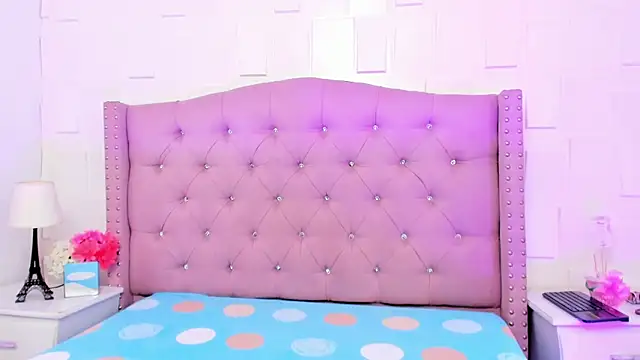 Snapshot of MonicaSchwartz chatting on 18, 3, 2026 MonicaSchwartz online show from 18, 3, 2026