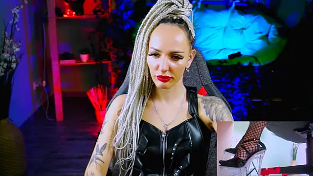 MonicaMaxwel online show from 31, 1, 2025