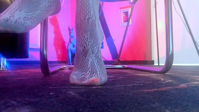 MonicaMaxwel online show from 20, 2, 2026