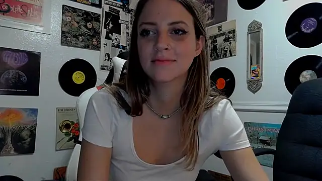 molly witha chance online show from 17, 1, 2025