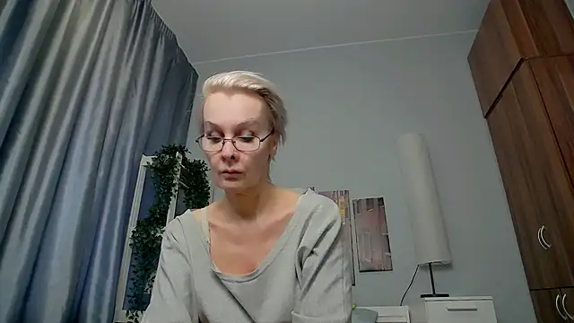 HelgaHimmell online show from 17, 3, 2025